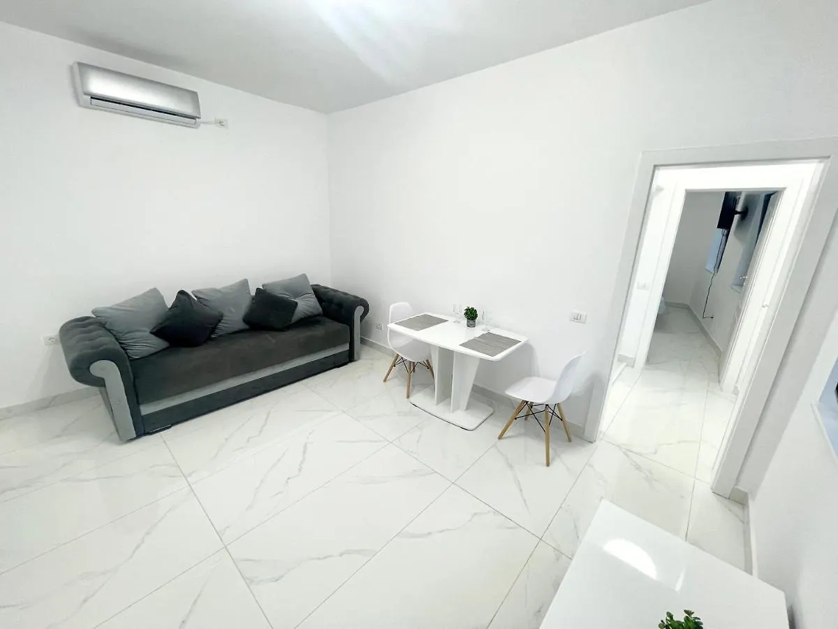 Bliss 2 Apartment Bucharest