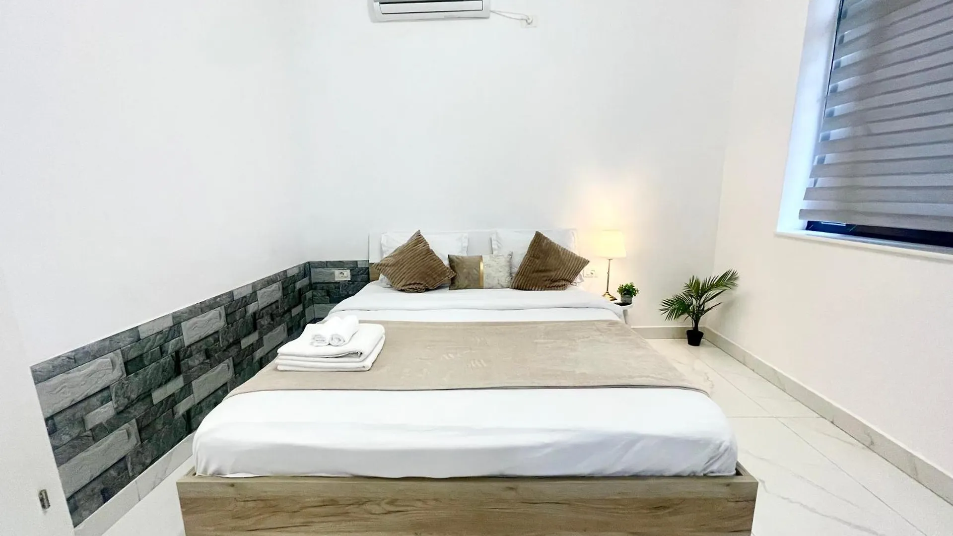 Bliss 2 Apartment Bucharest